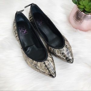 DMSX Donald J Pliner Siena Metallic Flats